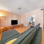 Апартаменты Quiet And Cozy In Old Town - Free Parking