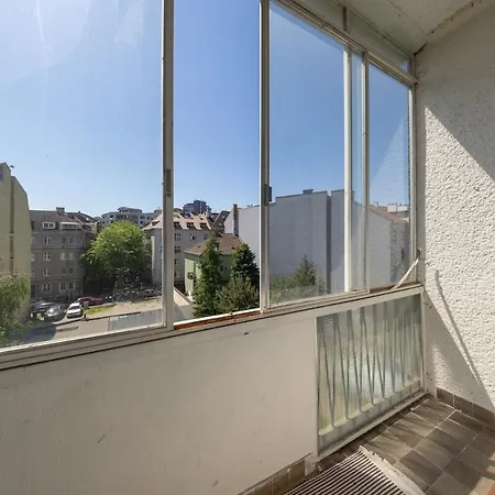 Quiet And Cozy In Old Town - Free Parking Братислава