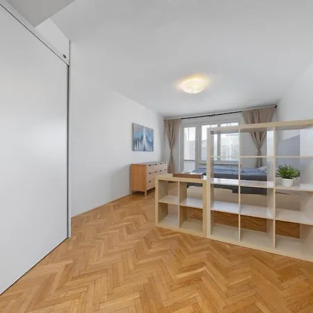 Apartment Quiet And Cozy In Old Town - Free Parking *